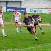 Try time: Town's Jamie Doran runs in for his first-half touchdown at Hunslet (Photo: Gary McKeating)
