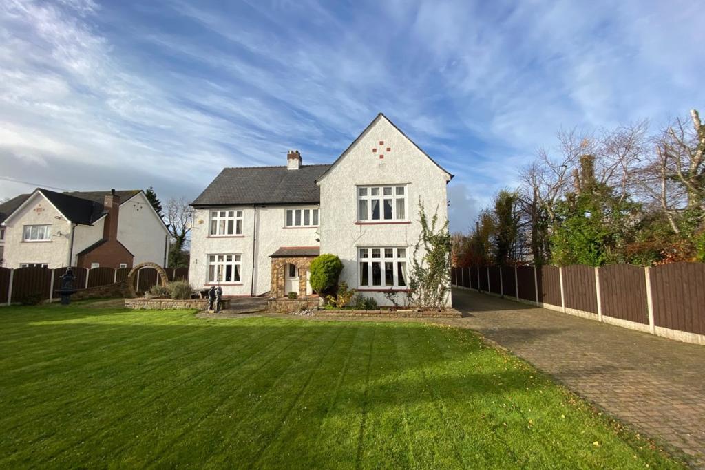 4 bedroom detached house for sale on Wigton Road, Carlisle. Picture: Rightmove