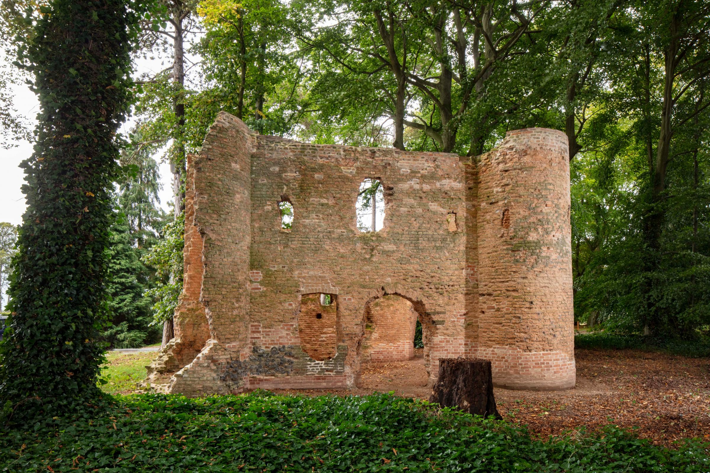 Miniature castle built by soldier who inspired Shakespeare character saved - Vimarsana News