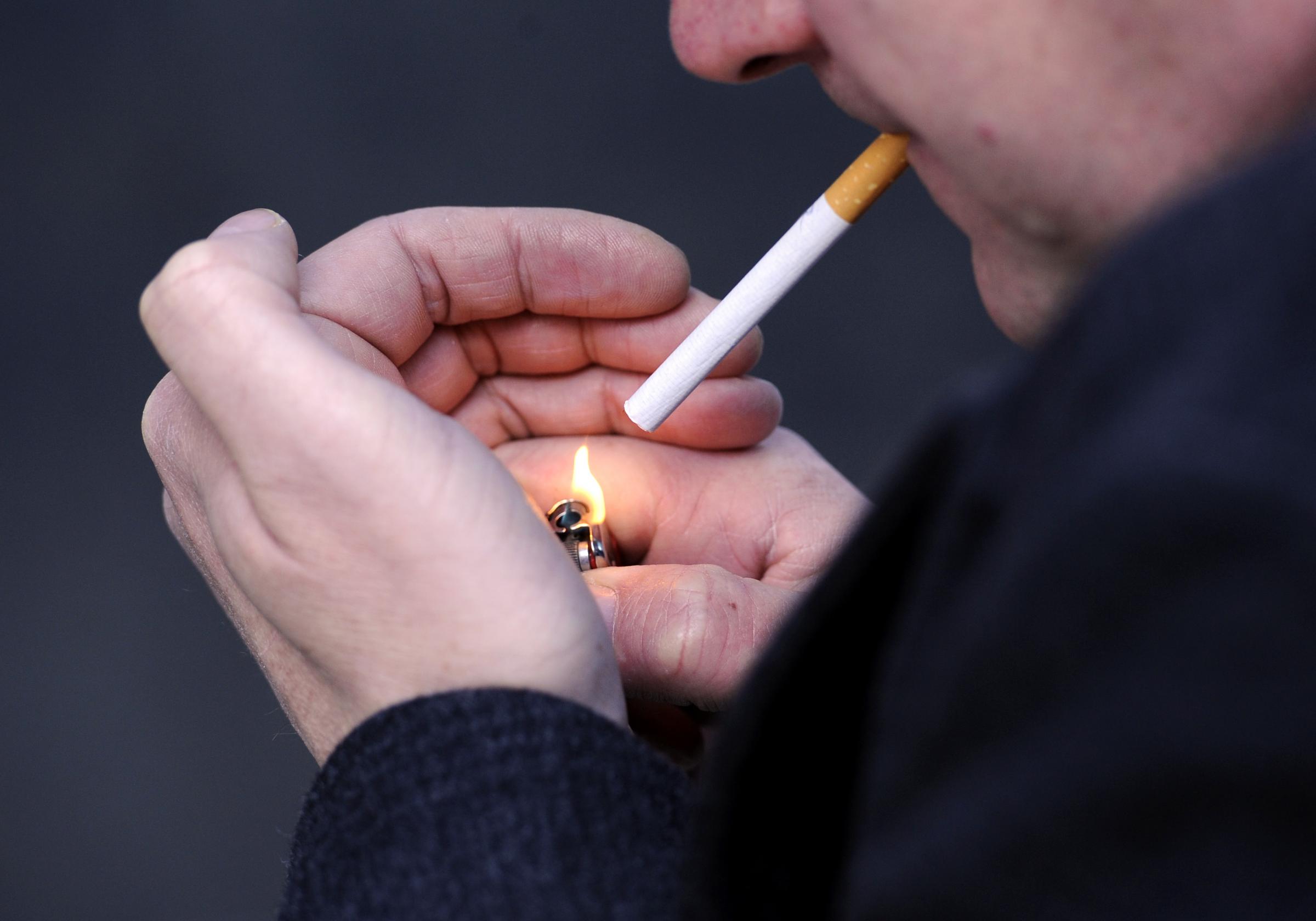 Less than half of smokers admitted to hospital are offered advice on how to quit, according to a new poll
