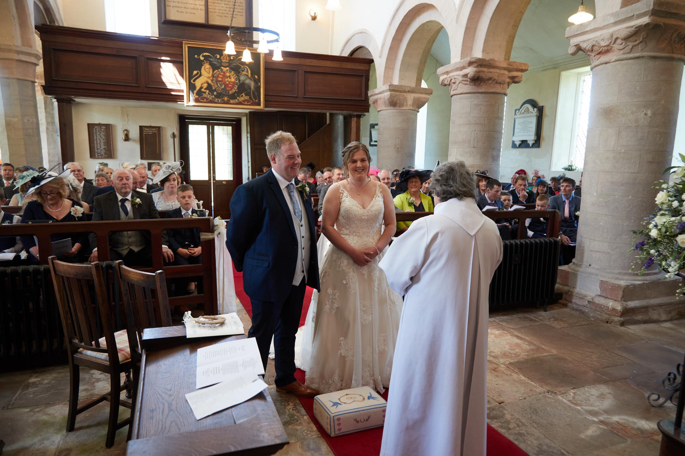 Penrith couple tie the knot in true country fashion - Vimarsana News