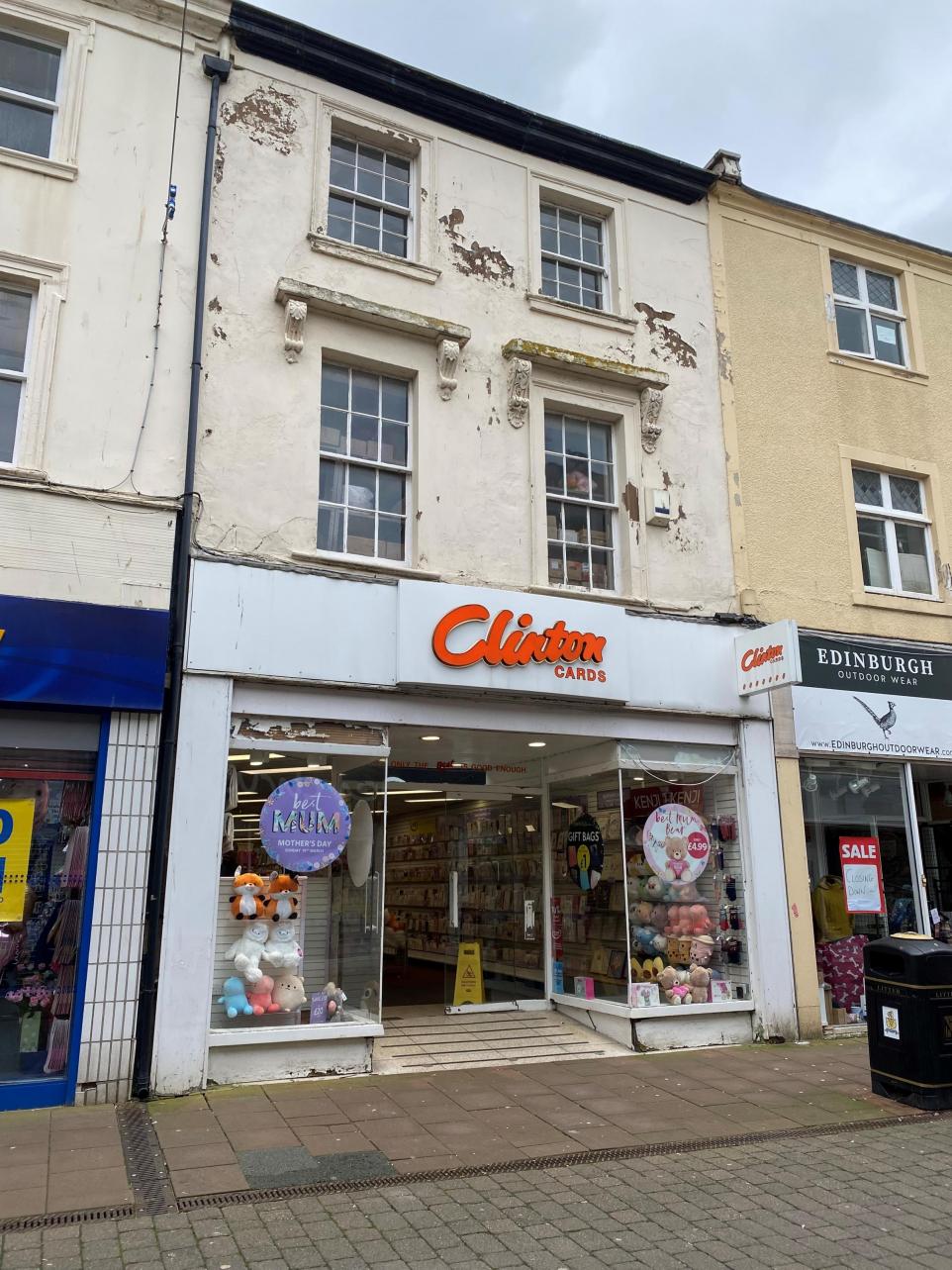 Former greeting card store to go under the hammer with guide price of £45,000 - Vimarsana News