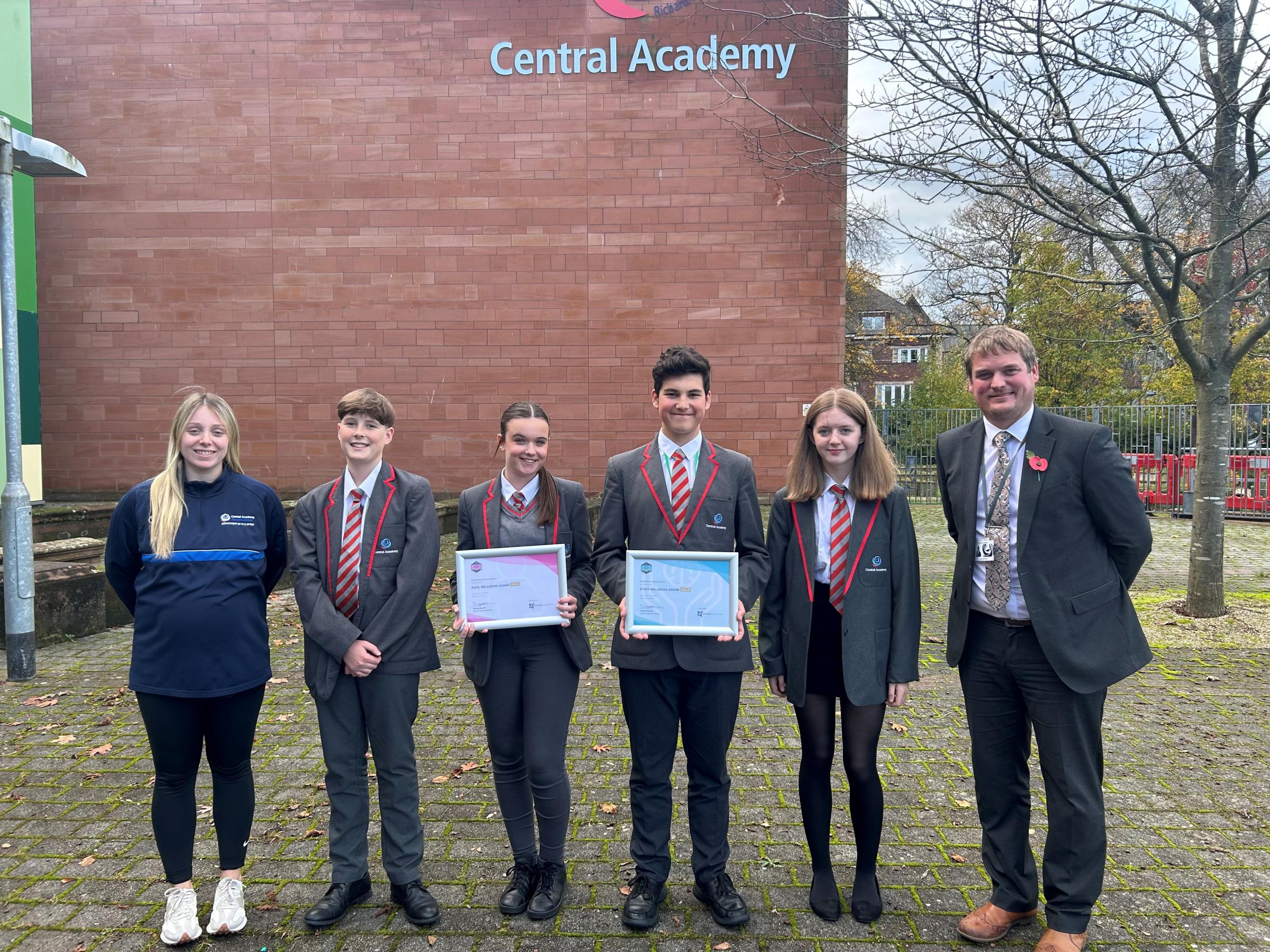 Richard Rose Central Academy earns national awards for wellbeing - Vimarsana News