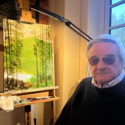 Blind artist Geoff Macdonald has found purpose and power through his painting